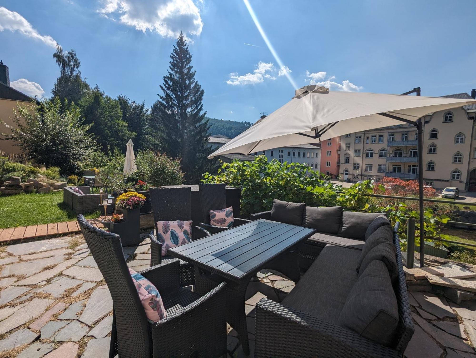 F2 - Urlaubsmagie Sauna, Whirlpool, Pool & Garten Sebnitz Dış mekan fotoğraf