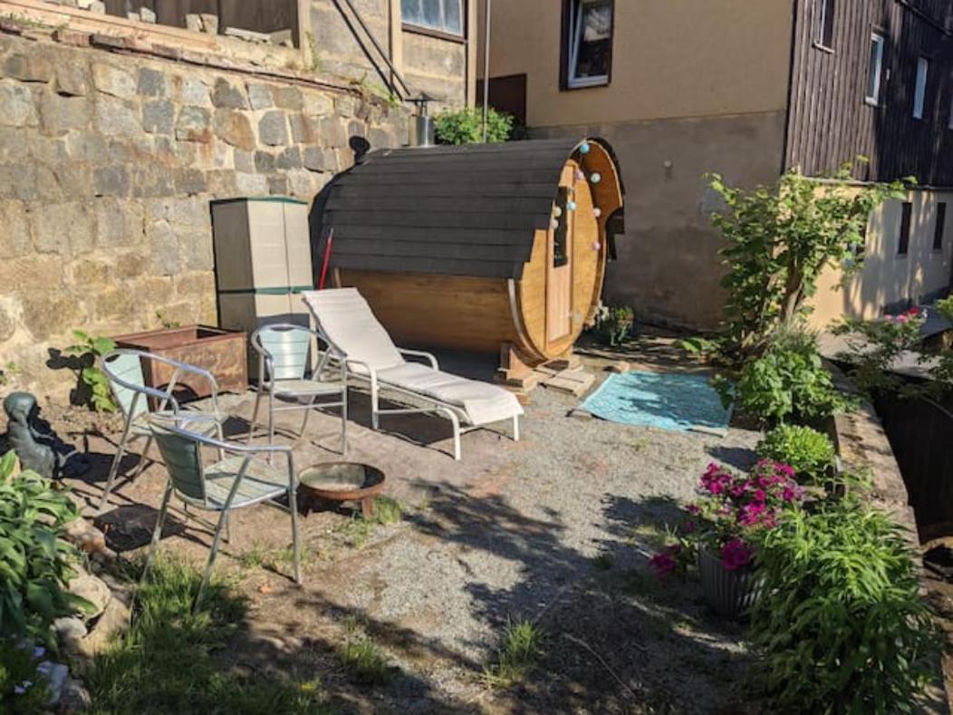 F2 - Urlaubsmagie Sauna, Whirlpool, Pool & Garten Sebnitz Dış mekan fotoğraf