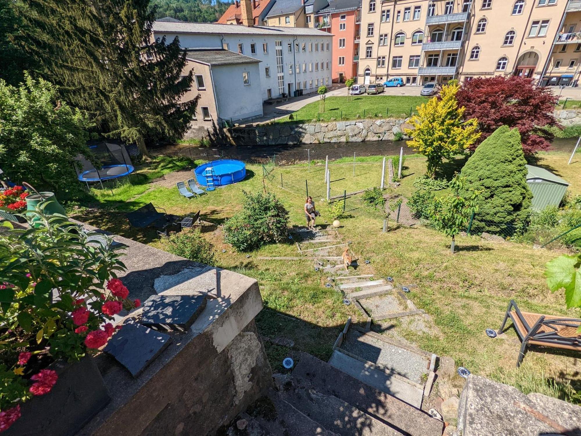 F2 - Urlaubsmagie Sauna, Whirlpool, Pool & Garten Sebnitz Dış mekan fotoğraf