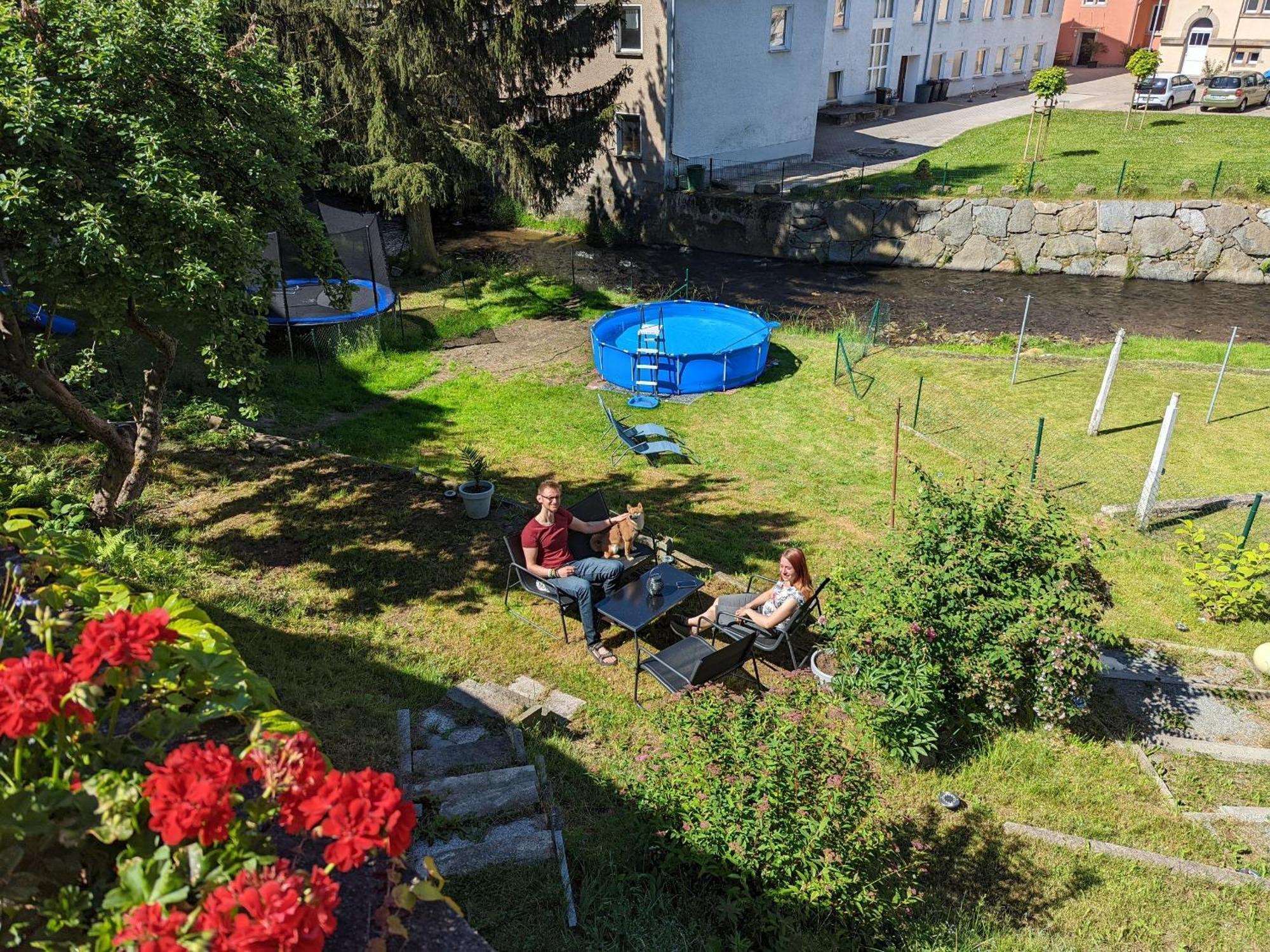 F2 - Urlaubsmagie Sauna, Whirlpool, Pool & Garten Sebnitz Dış mekan fotoğraf