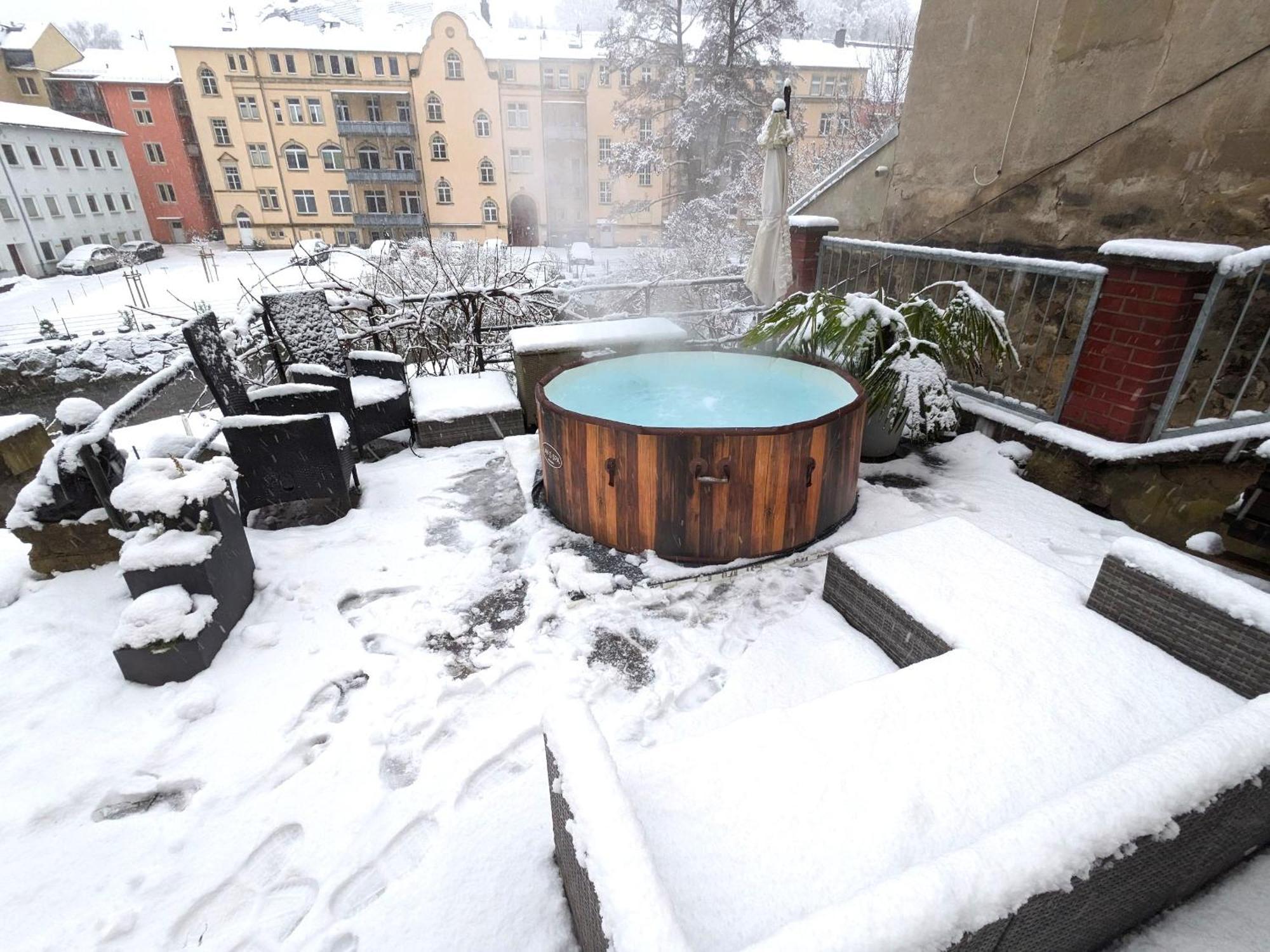 F2 - Urlaubsmagie Sauna, Whirlpool, Pool & Garten Sebnitz Dış mekan fotoğraf